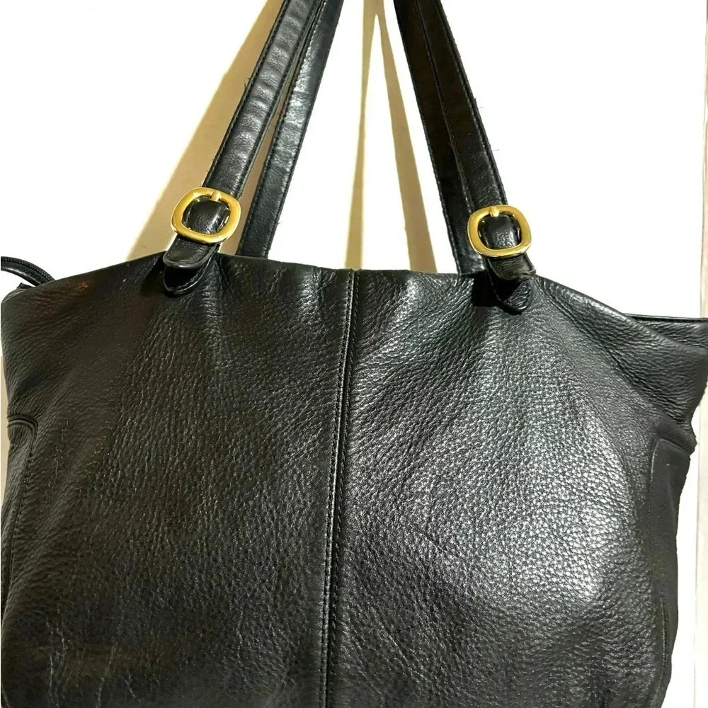 Michael kors black leather shoulder handbag
